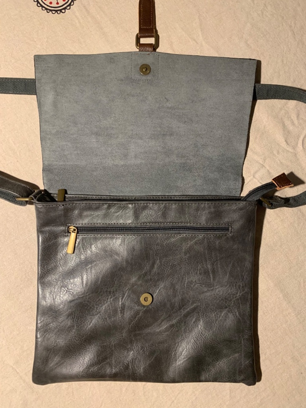 Paolo Bags Gray Foldover Messenger Crossbody Vegan Leather Adjustable Strap - Picture 5 of 11